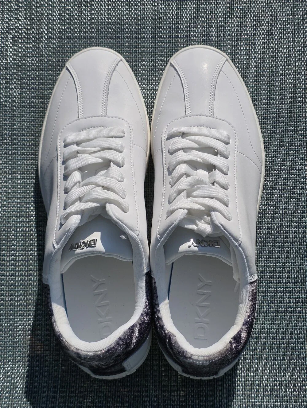 DKNY Seacliff Women's Sneakers Size 11 White Leather Rhinestone Low Top Shoes